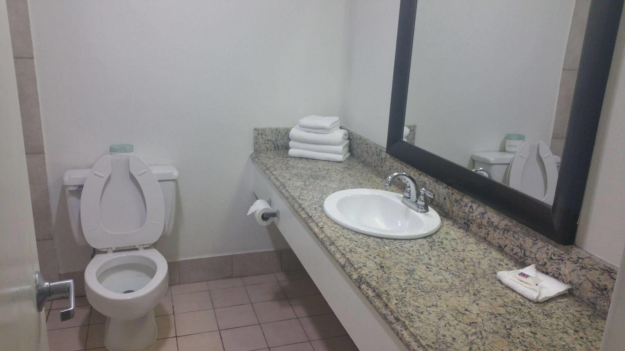 Oyo Hotel Lafayette La I-10 & University Экстерьер фото